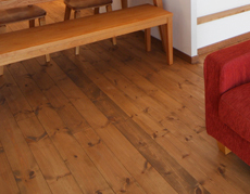 こだわりの無垢材フローリング